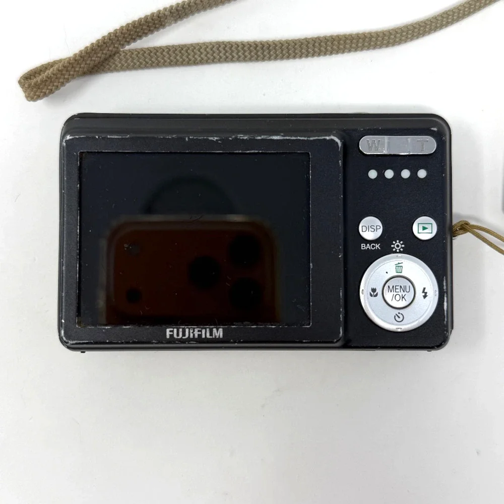 Fujifilm FinePix J10 8.2MP Compact Digital Camera Black Untested